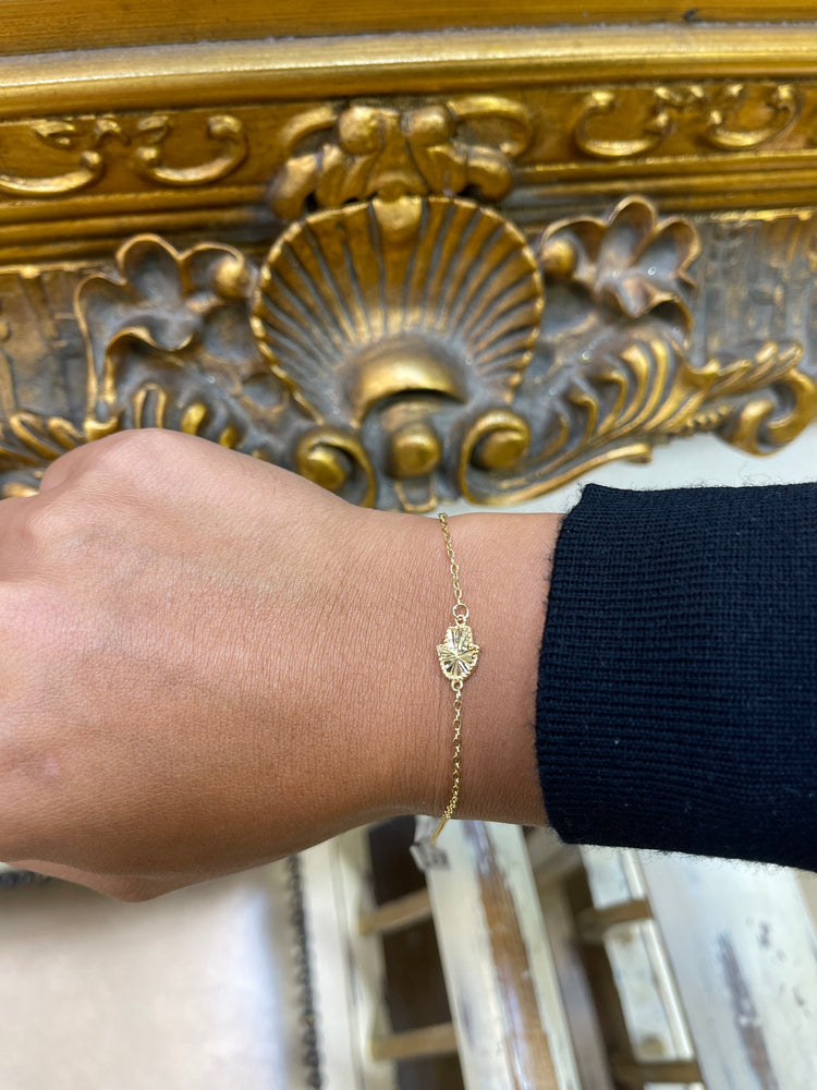 18CT Yellow Gold Hamsa Hand Chain Bracelet 1g - Hyman’s Jewellers