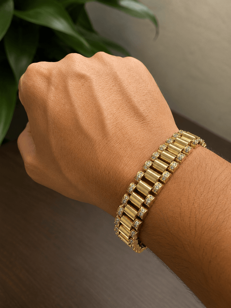 9CT Yellow Gold Geometric Link Bracelet with Diamonds - Hyman’s Jewellers