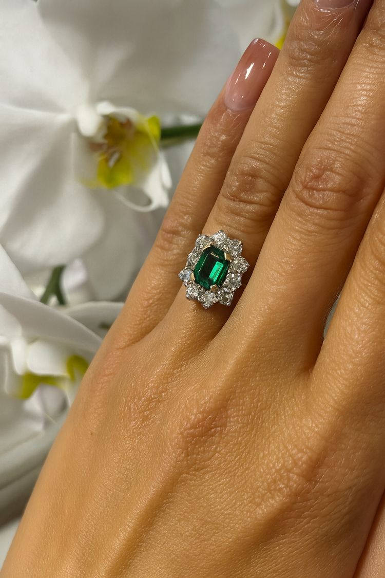 Women’s 18ct Yellow Gold Emerald Diamond Cocktail Ring - 1.50ct