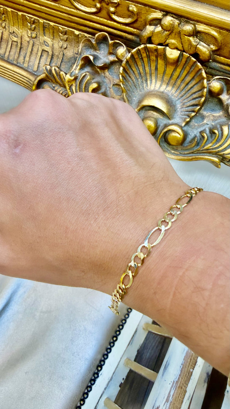 Classic 9CT Yellow Gold Figaro Bracelet 2.9g - Hyman’s Jewellers