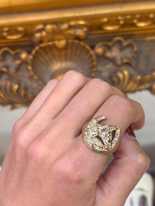 Men’s 9ct Yellow Gold Horseshoe and Horse Head Signet Ring - 9g Size W - Hyman’s Jewellers