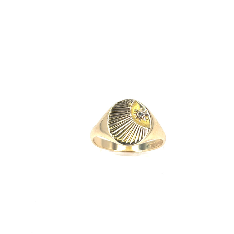 Men’s 9ct Yellow Gold Oval Signet Ring - 7.6g - Hyman’s Jewellers