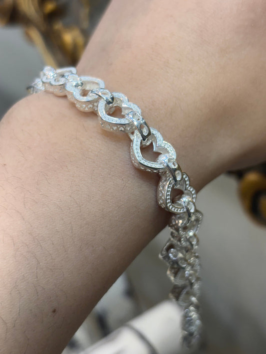 Unisex 925 Silver Engraved Heart Link Bracelet - 8” - Hyman’s Jewellers