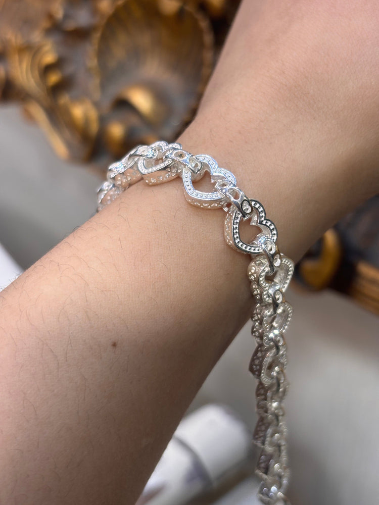 Unisex 925 Silver Engraved Heart Link Bracelet - 8” - Hyman’s Jewellers