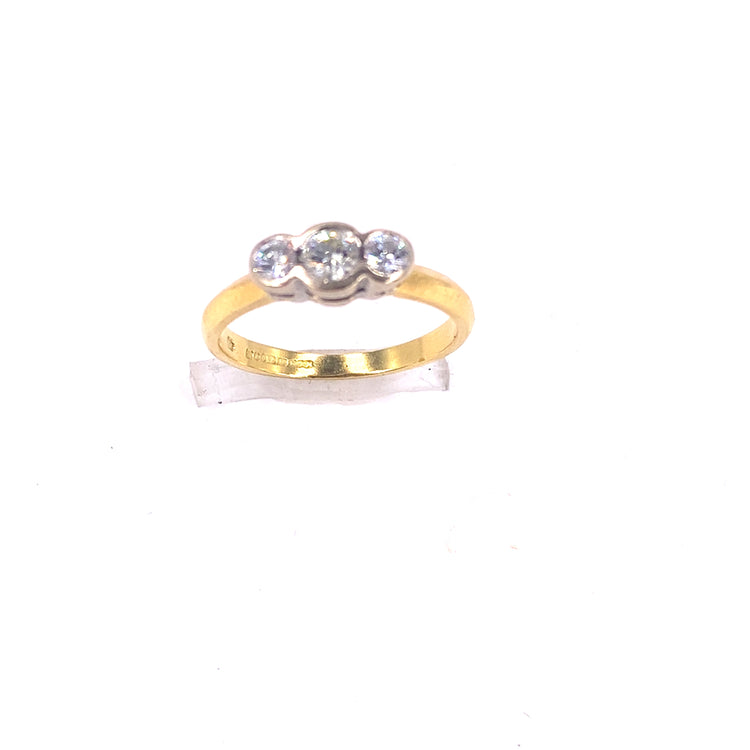 Women’s 18ct Yellow Gold Platinum Diamond Trilogy - 0.30ct 3g - Hyman’s Jewellers