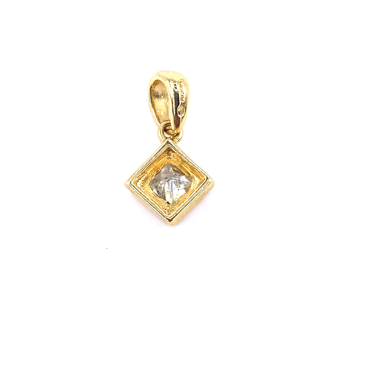 Women’s 18ct Yellow Gold Princess Diamond Pendant - 0.25ct - Hyman’s Jewellers