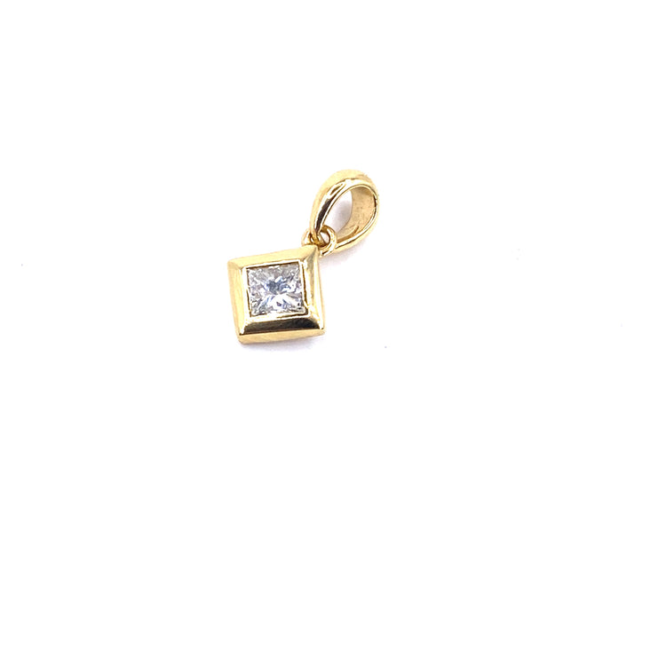 Women’s 18ct Yellow Gold Princess Diamond Pendant - 0.25ct - Hyman’s Jewellers