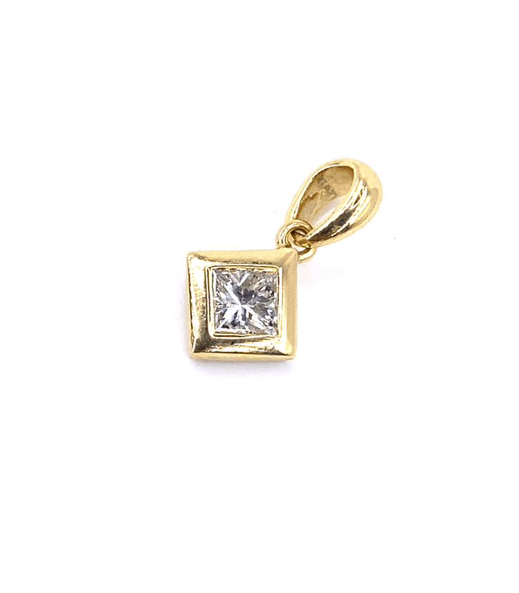 Women’s 18ct Yellow Gold Princess Diamond Pendant - 0.25ct - Hyman’s Jewellers