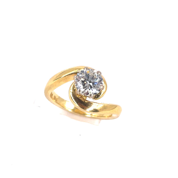 Women’s 18ct Yellow Gold Solitaire Ring with Round Cut Diamond - 1.00ct - Hyman’s Jewellers