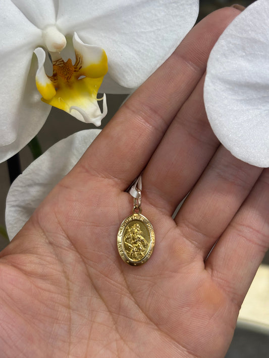Women’s 9ct Yellow Gold Oval Saint Christopher Pendant - 1.5g 2.5cm - Hyman’s Jewellers