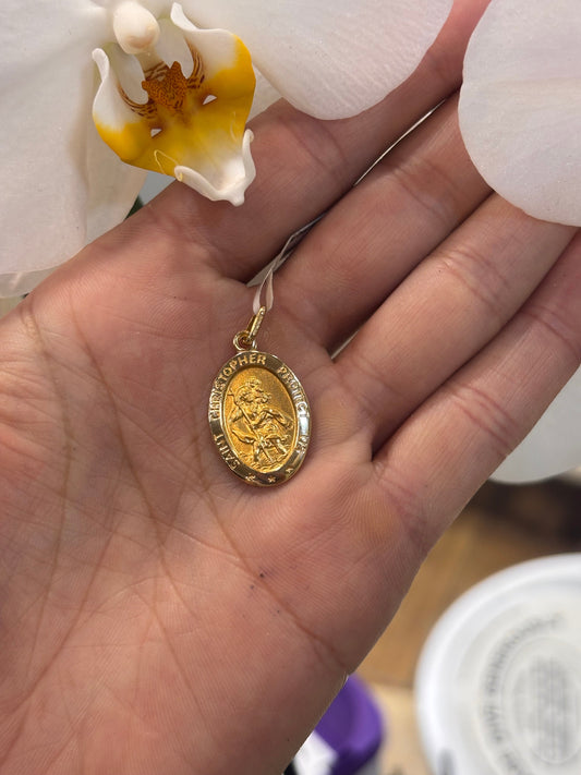 Women’s 9ct Yellow Gold Saint Christopher Yellow Gold Oval Pendant - 2.5cm 3G - Hyman’s Jewellers