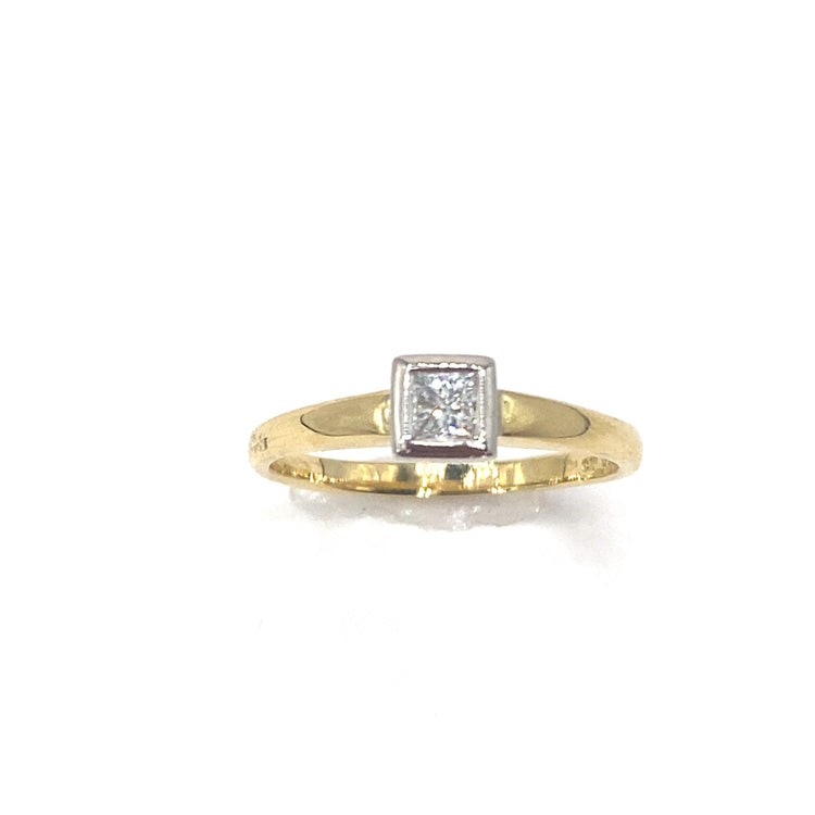 Women’s 18ct Yellow Gold Platinum Rub Over Solitaire Ring-0.20ct