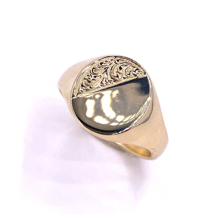 Men’s 9ct Yellow Gold Engraved Signet Ring -8.2g