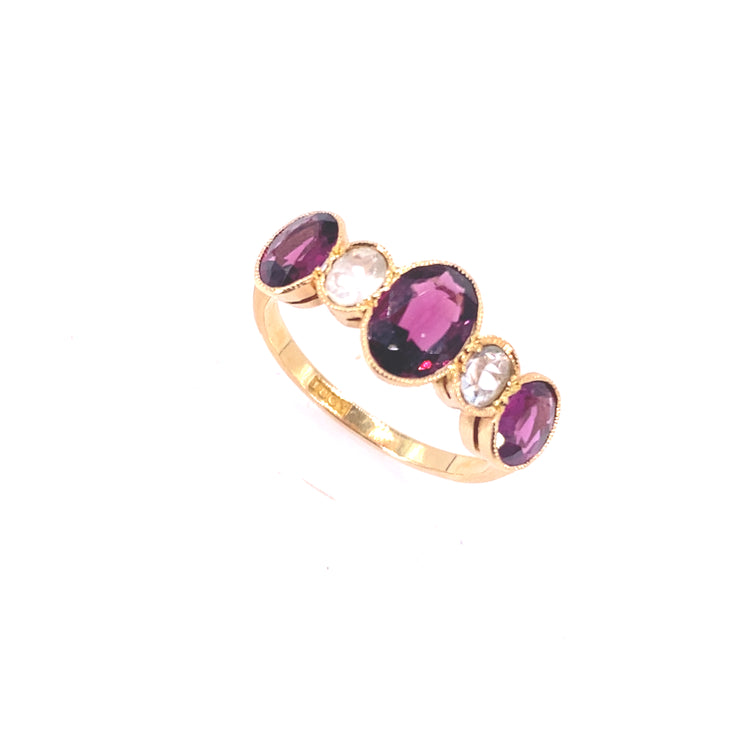 Women’s 18ct Yellow Gold Vintage Garnet Quartz Dress Ring - 3.6g