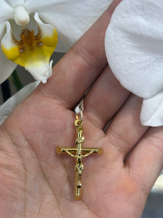 Women’s 9ct Classic Yellow Gold Hollow INRI Crucifix Pendant- 1.2g 4.2cm