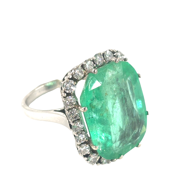 Emerald Cushion-Cut Cocktail Ring in White Gold-7.5g 12.32ct