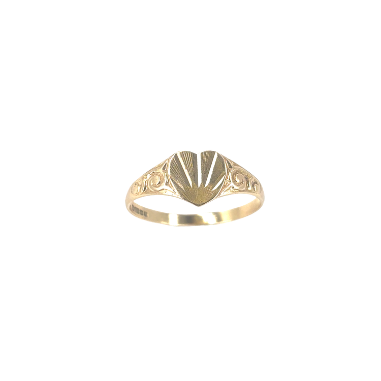 Women’s 9ct Yellow Gold Heart Signet Ring with Intricate Engraving Detail- 4g