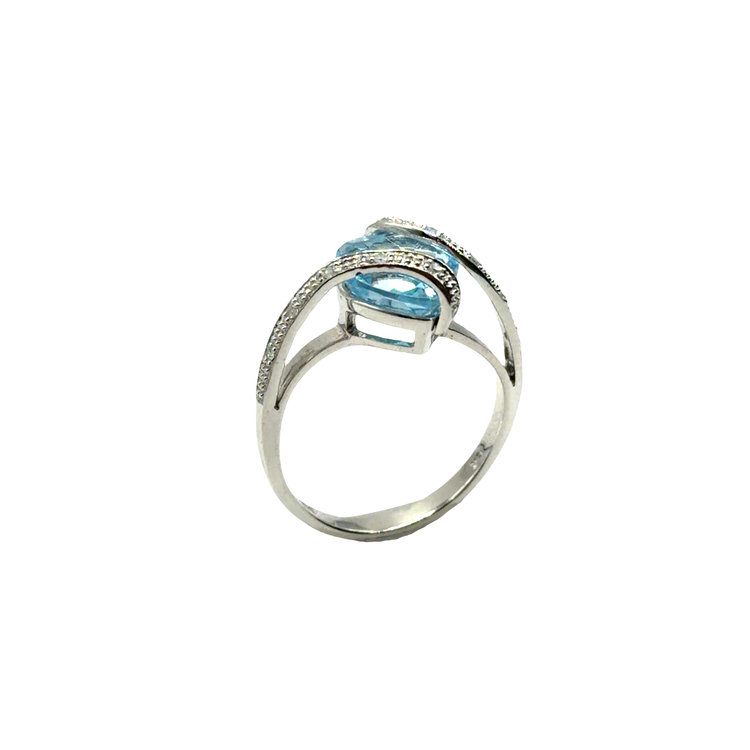 9CT White Gold Blue Topaz Bypass Cocktail Ring 2.9g