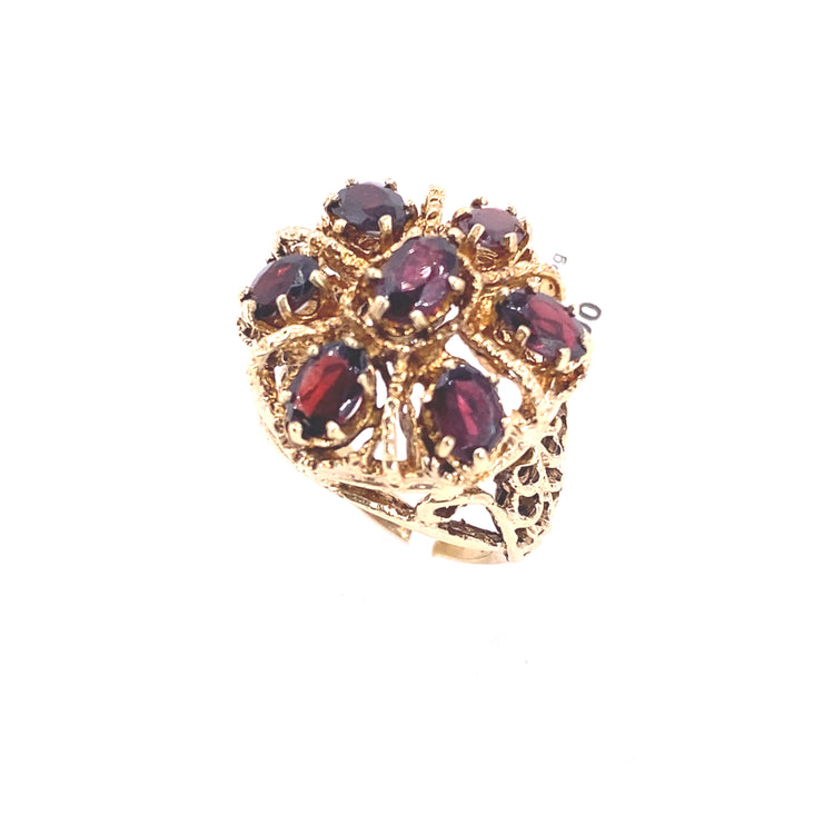 Women’s 9ct Yellow Gold Vintage Garnet Dress Ring