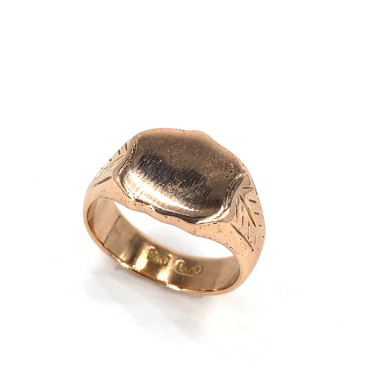 Men’s 9ct Rose Gold Shield Signet Ring-9.6g