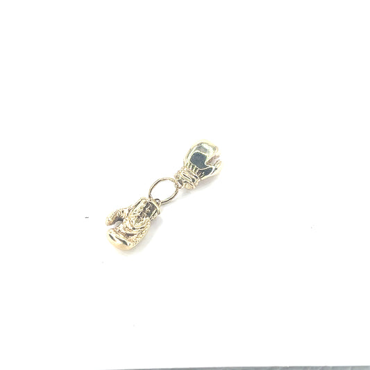 Men’s 9ct Yellow Gold Boxing Glove Pendant - 6.8g