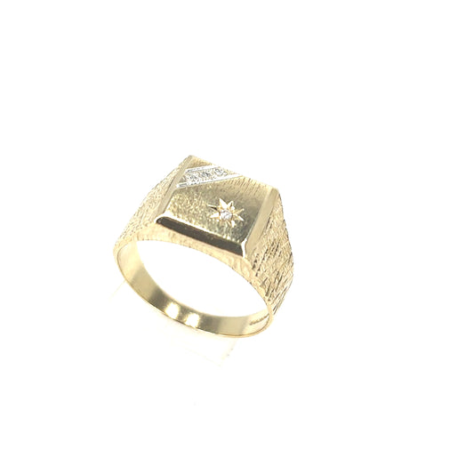Men’s 9ct Yellow Gold Diamond Signet Ring - 6.1g