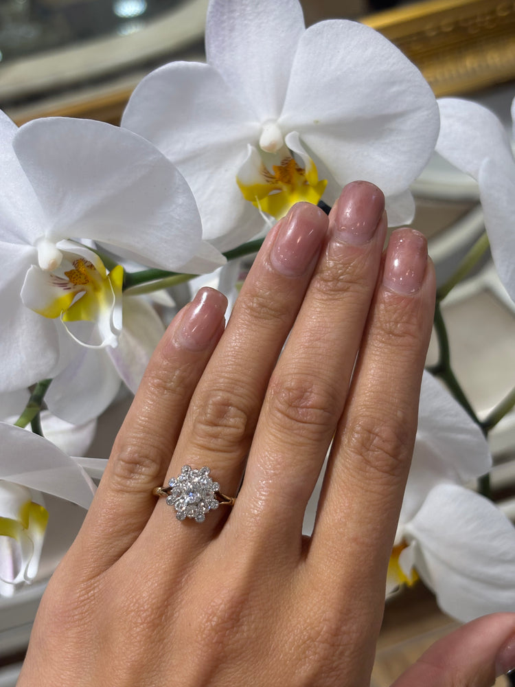 Women’s 18ct Yellow Gold Antique Diamond Cluster Ring - 1.00ct