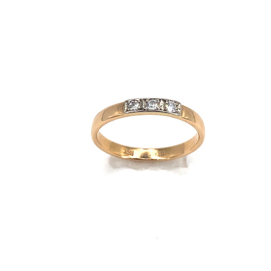 Women’s 18ct Yellow Gold 0.10ct Natural Diamond Trilogy Ring