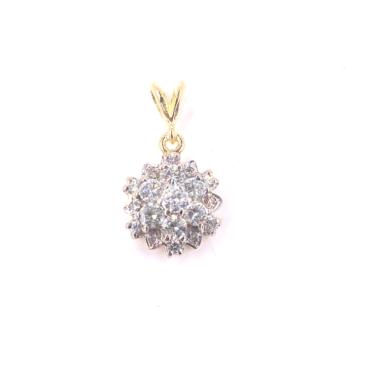 Women’s 18ct Yellow Gold Diamond Star Cluster Pendant - 3.7g 0.70ct