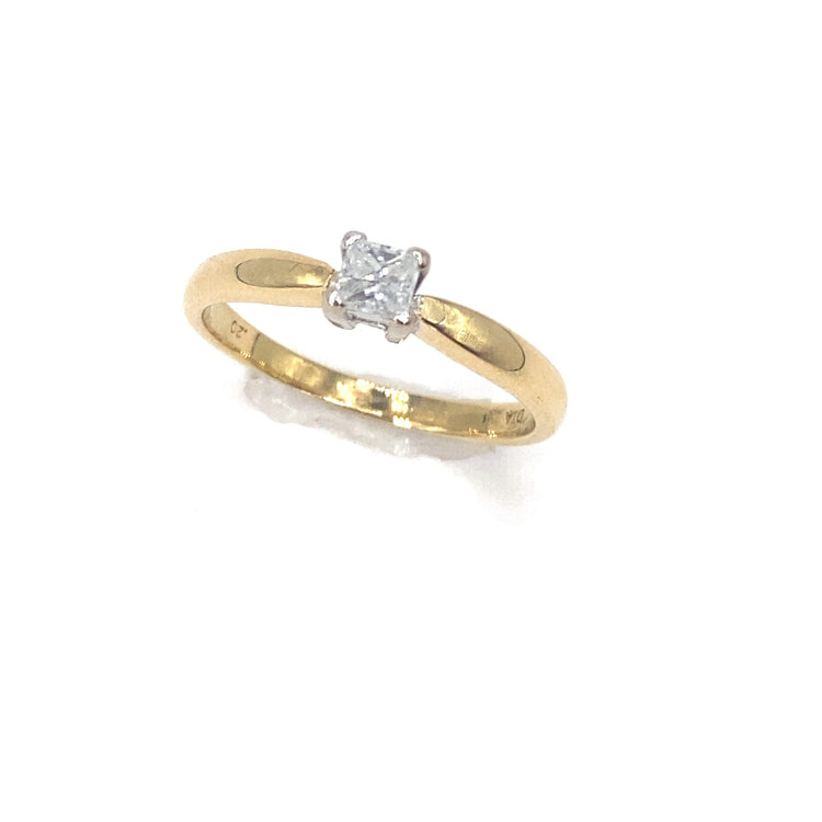 Women’s 18ct Yellow Gold Princess Cut Diamond Solitaire Ring-0.25ct