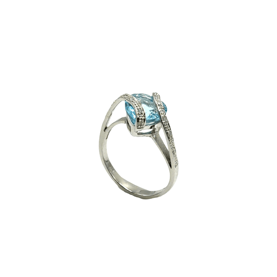 9CT White Gold Blue Topaz Bypass Cocktail Ring 2.9g - Hyman’s Jewellers
