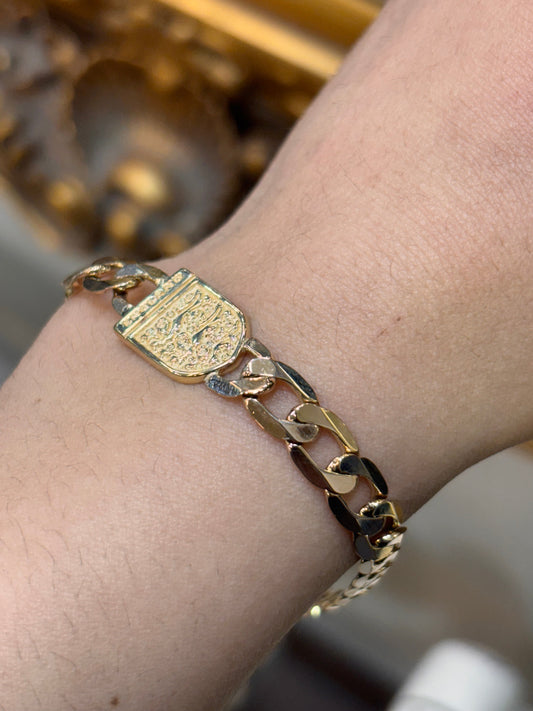 9ct Yellow Gold Three Lions England Shield Curb Chain Bracelet - Hyman’s Jewellers