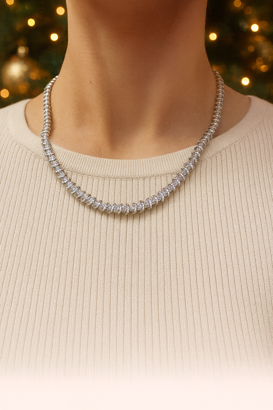 Women’s 18ct White Gold Diamond Tennis Necklace