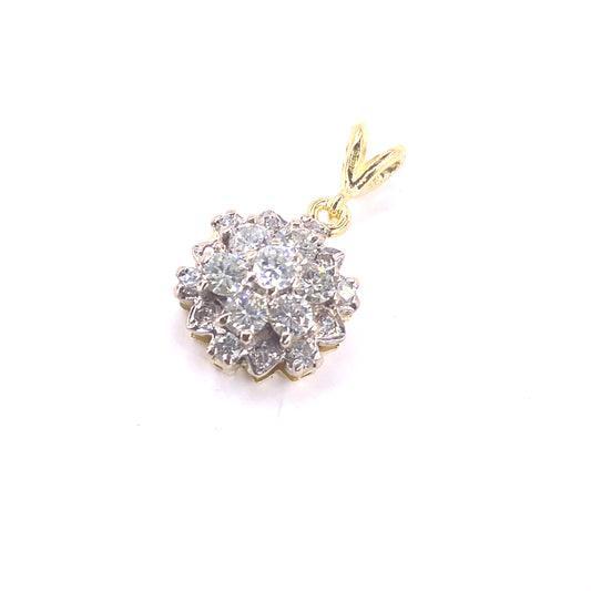 Women’s 18ct Yellow Gold Diamond Star Cluster Pendant - 3.7g 0.70ct