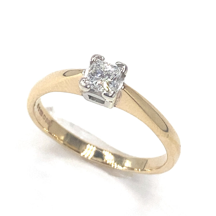 Women’s 18ct Yellow Gold Natural Princess Cut Diamond Solitaire Ring-0.25ct