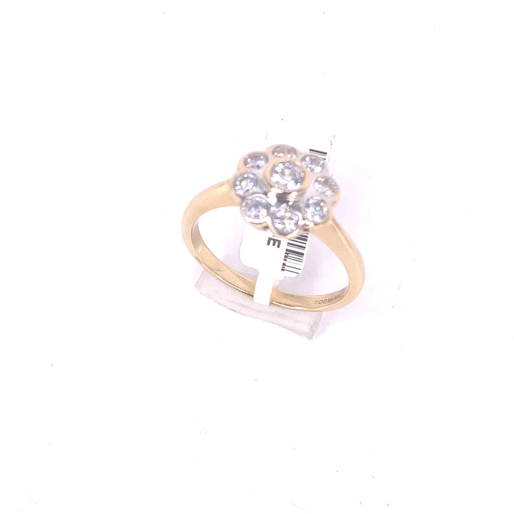 Women’s 9ct Yellow Gold CZ Cluster Ring- 3.3G