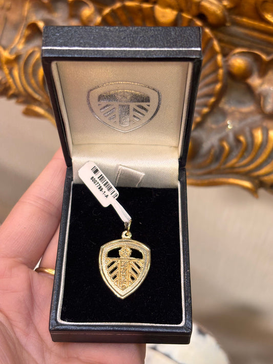 Leeds United FC 9ct Yellow Gold Crest Pendant - Hyman’s Jewellers