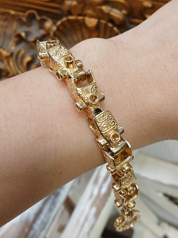 Men's 9ct Yellow Gold Lego Bracelet with Intricate Etched Detailing - 59.4g - Hyman’s Jewellers