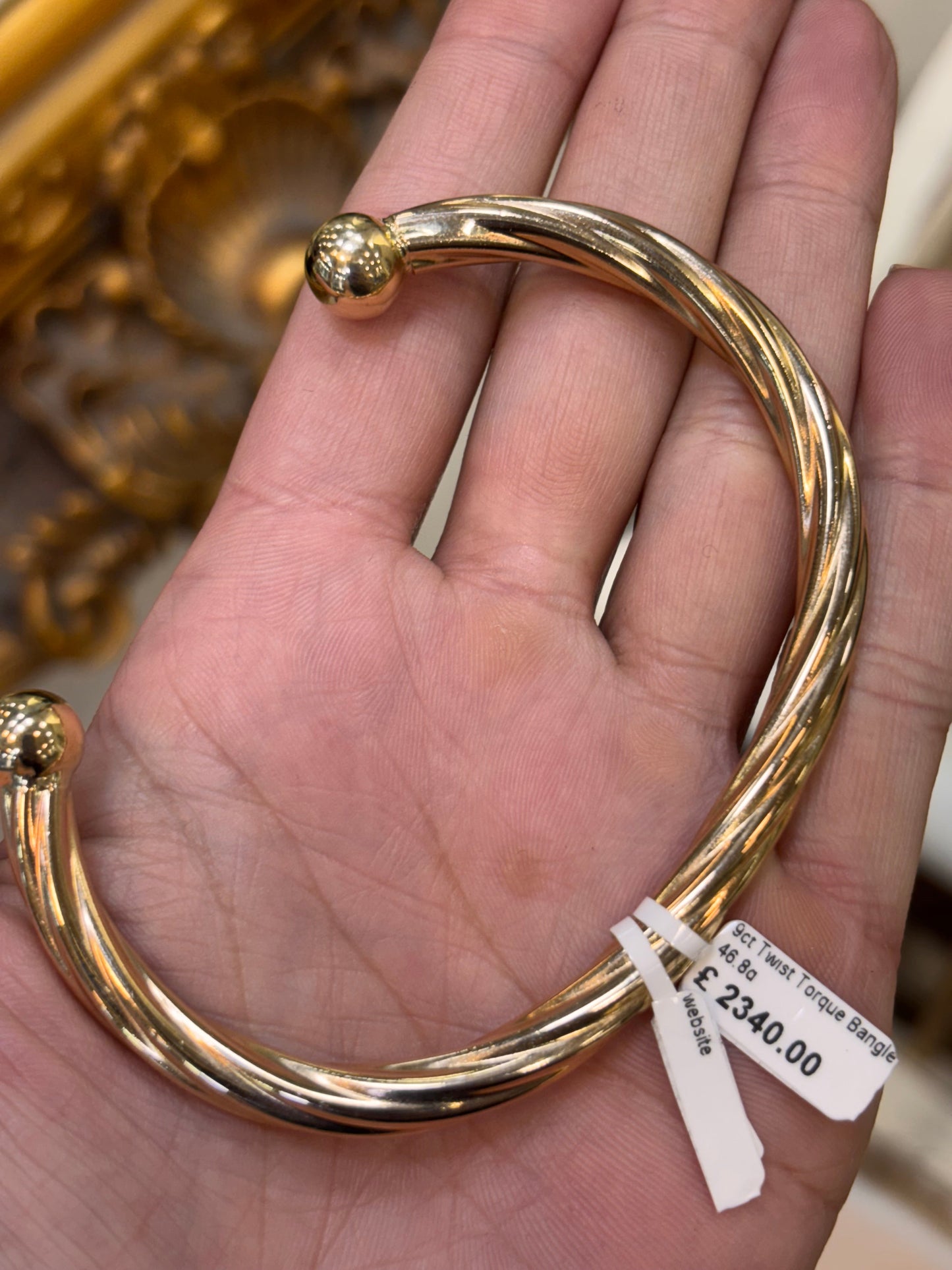 Men’s 9ct Yellow Gold XL Twist Torque Bangle - 46g - Hyman’s Jewellers