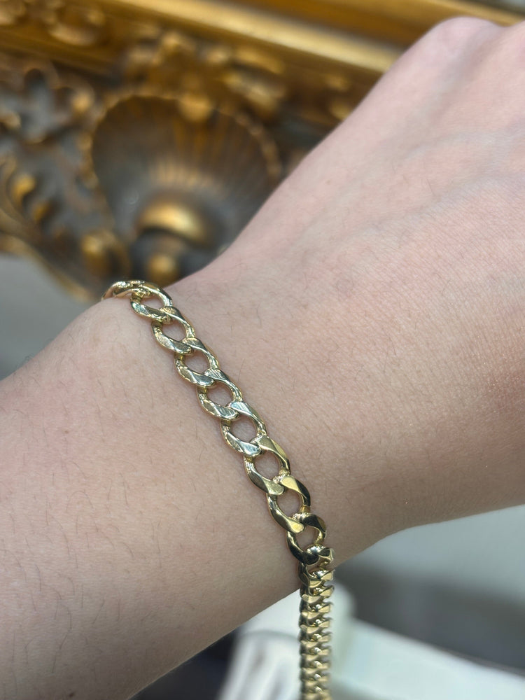 Unisex 9ct Yellow Gold Classic Curb Chain Bracelet - 10.6g - Hyman’s Jewellers