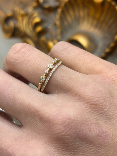 Women’s 18ct Diamond Set Yellow Gold Band Ring - Hyman’s Jewellers