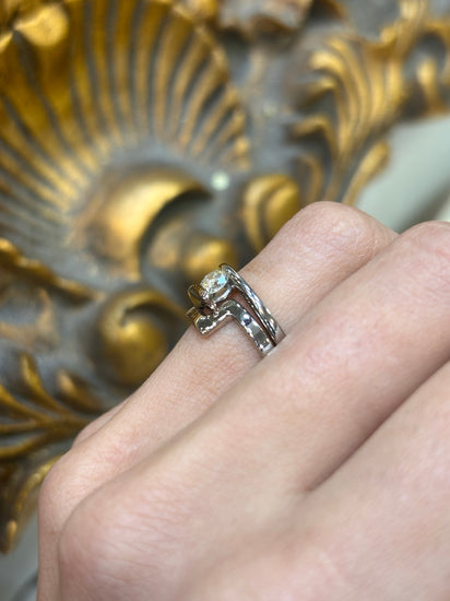 Women’s 18ct White Gold Diamond Ring with Brilliant Cut Diamond - 0.25ct 6.4g - Hyman’s Jewellers