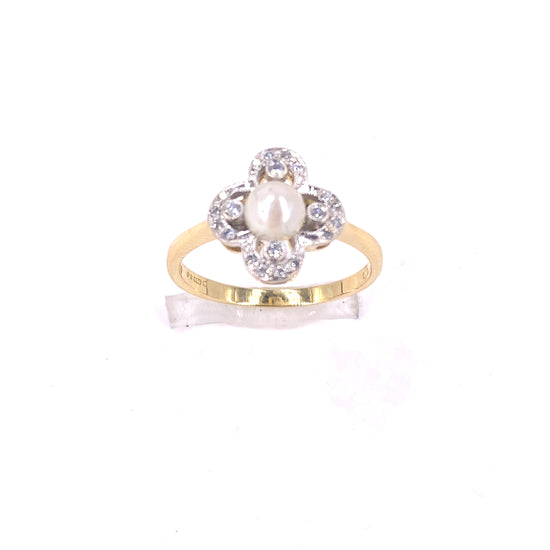 Women’s 18ct Yellow Antique Gold Pearl Diamond Ring - 3.4g 0.30ct - Hyman’s Jewellers