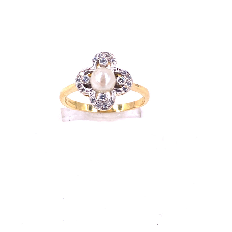 Women’s 18ct Yellow Antique Gold Pearl Diamond Ring - 3.4g 0.30ct - Hyman’s Jewellers