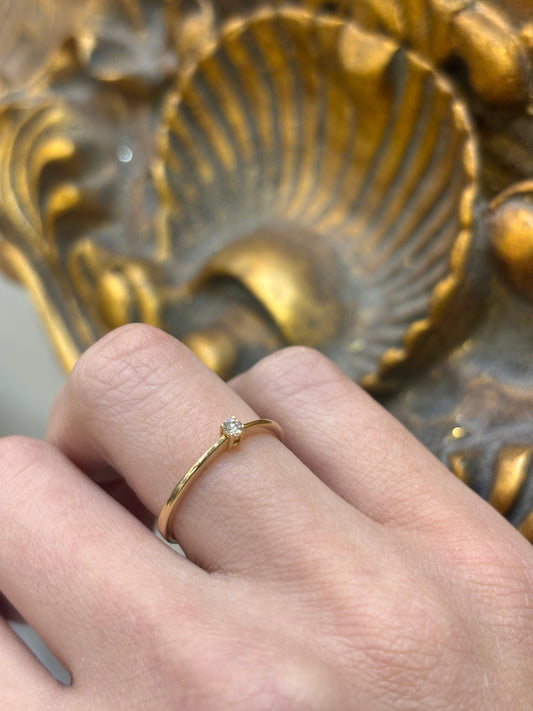 Women’s 18ct Yellow Gold Solitaire Ring with Round Cut Diamond - Hyman’s Jewellers