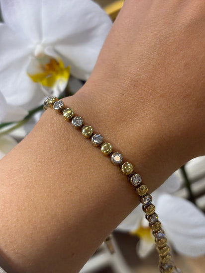 Women’s 18ct yellow Gold Tennis Bracelet - 3.5ct - Hyman’s Jewellers