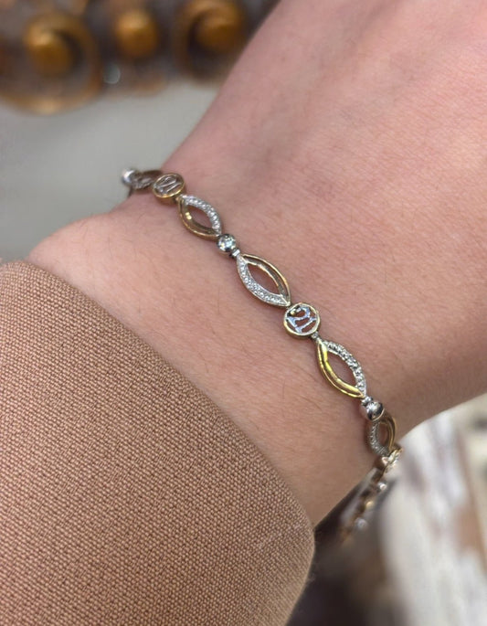 Women’s 9ct Yellow Gold Diamond 21 Bracelet - Hyman’s Jewellers