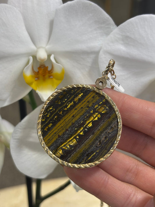 Women’s 9ct Yellow Gold Tiger’s Eye Pendant - 19g - Hyman’s Jewellers