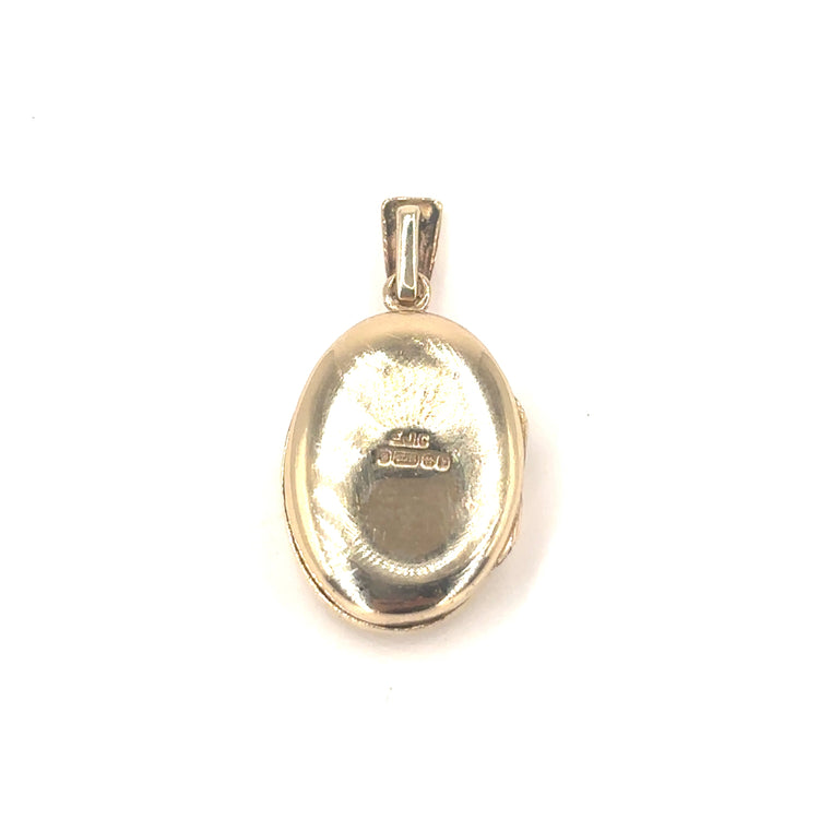 Women’s 9ct Yellow Gold Vintage Engraved Locket - 2.1g - Hyman’s Jewellers