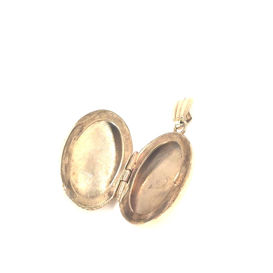Women’s 9ct Yellow Gold Vintage Engraved Locket - 2.1g - Hyman’s Jewellers